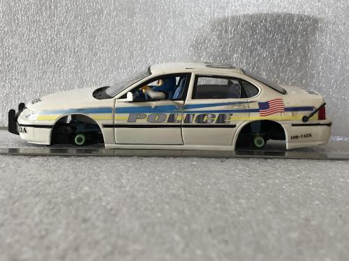 Модель автомобіля 2000 Chevrolet Impala Maisto Police 1/24 під реставрацію 