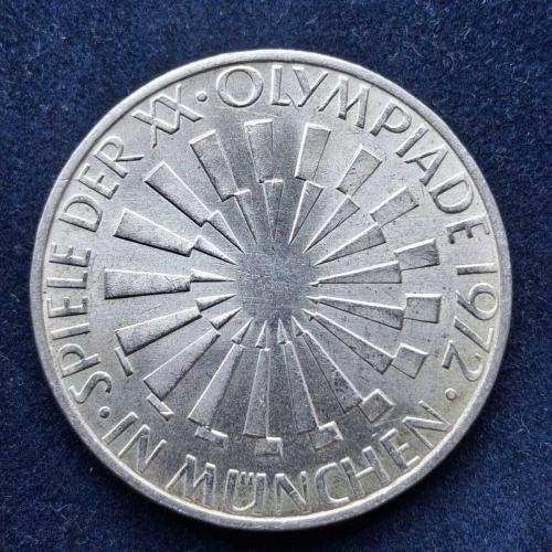 10 марок Германия  1972 г. "XX летние Олимпийские Игры, Мюнхен 1972 - Эмблема "In Deutsc" (серебро) 