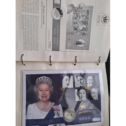 Коллекция монет Великобритании в конвертах + марки