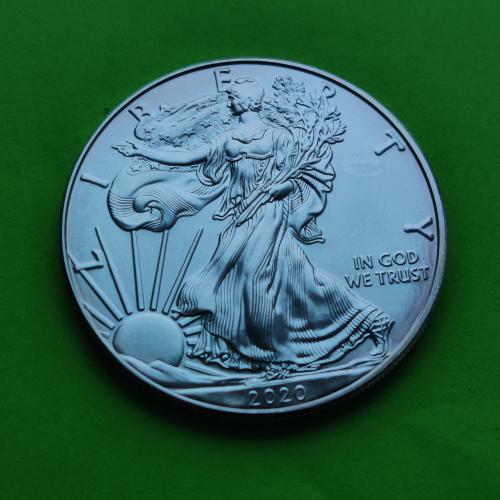 (А-512) Серебро - США 1 доллар 2020 г. Шагающая Свобода