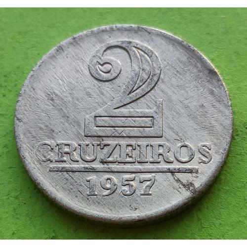 Бразилия 2 крузейро 1957 г. - довольно симпатичная
