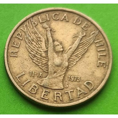 Чили 10 песо 1982 г. (не портрет, женщина)