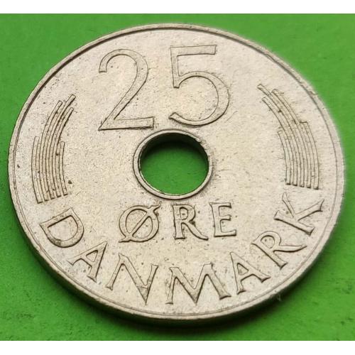 Дания 25 эре 1977 г. (редкий вензель)