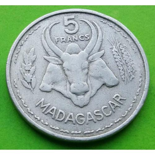 Фр. Мадагаскар 5 франков 1953 г. 