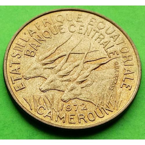 Красивая - Камерун 25 франков 1972 г. (Banque centrale)