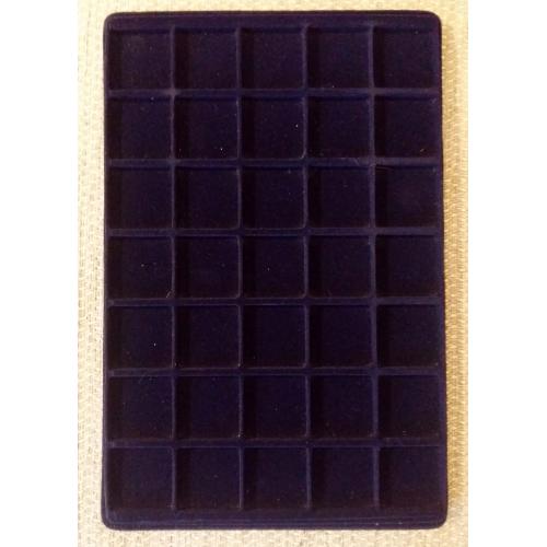 Немного б/у - планшет стандартного размера (примерно А-4 ) для монет 5 на 7 ячеек - темно синий