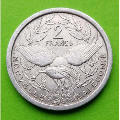 Один год выпуска - Новая Каледония 2 франка 1949 г. (длинная надпись)