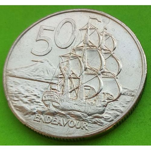 Отличное состояние - Новая Зеландия 50 центов 1987 г. (второй потрет, пореже) - корабль