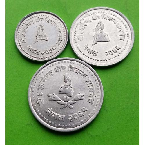 UNC - набор из трех монет Непала 2000-х гг.