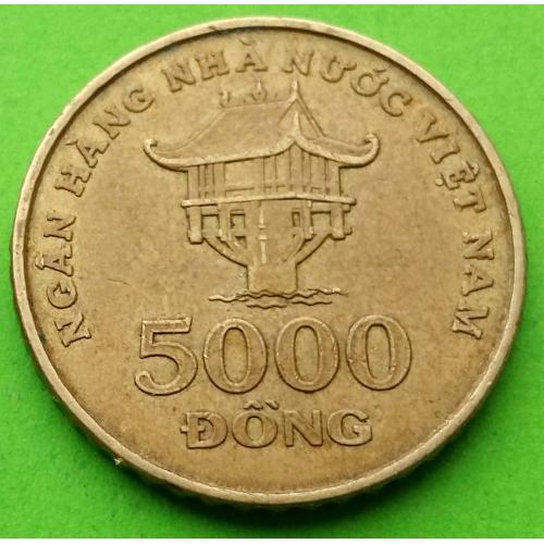 Вьетнам 5000 донгов 2003 г.