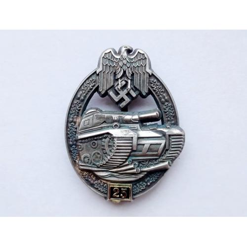 Нагрудный знак За танковую атаку 25 дней в боевой обстановке Германия Третий Рейх Копия