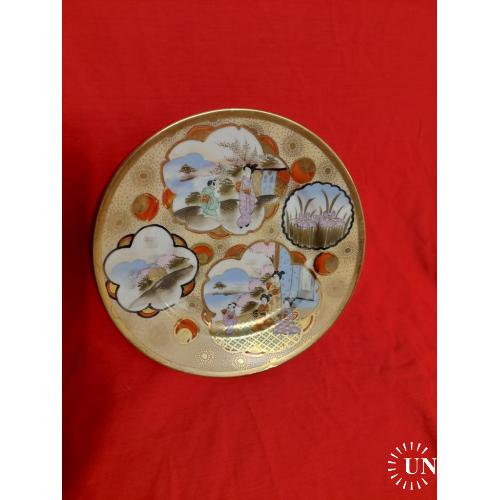 Японская тарелка. Тонкий фарфор, позолота, роспись.18.5 см.