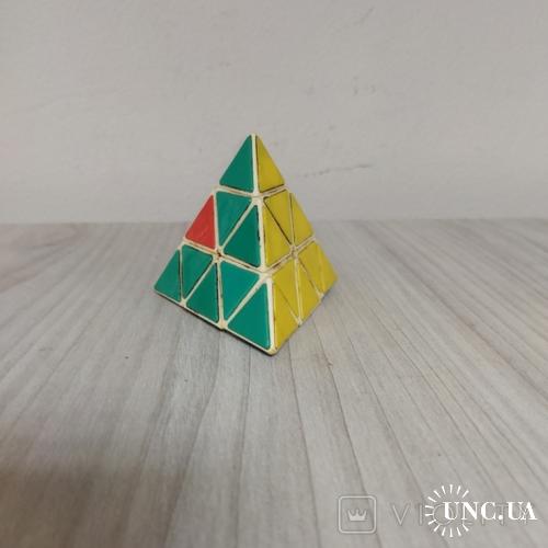 Пирамидка Рубика 2