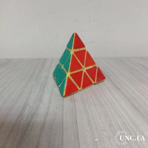 Пирамидка Рубика 3