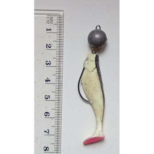 Силиконовая приманка-блесна с головой и крючком № 198 (б/у)