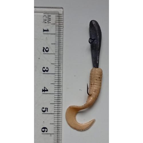 Силиконовая приманка-блесна с головой и крючком № 224 (б/у)