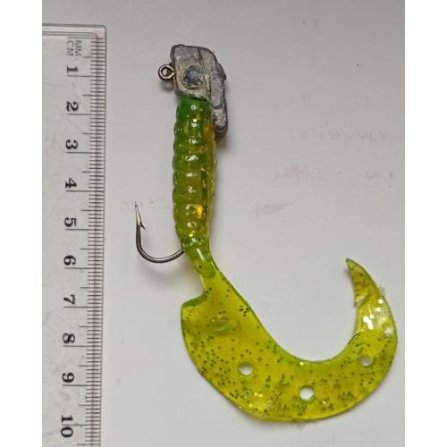 Силиконовая приманка-блесна с головой и крючком № 239 (б/у)