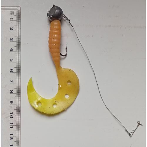 Силиконовая приманка-блесна с головой и крючком № 241 (б/у)