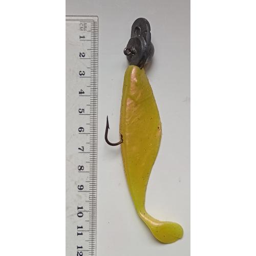 Силиконовая приманка-блесна с головой и крючком № 243 (б/у)