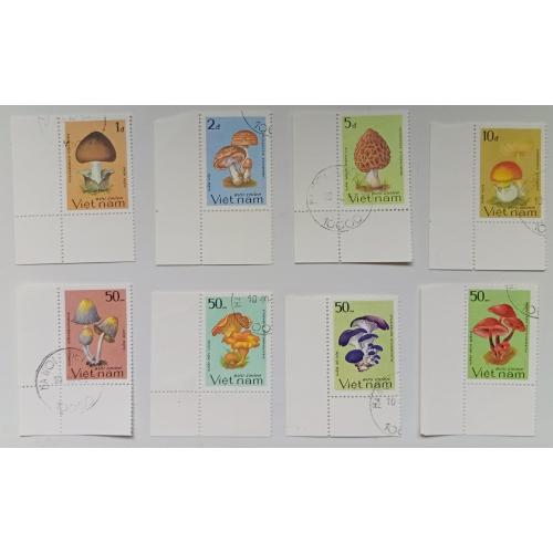Вьетнам 1983 Грибы, гашеные с полями