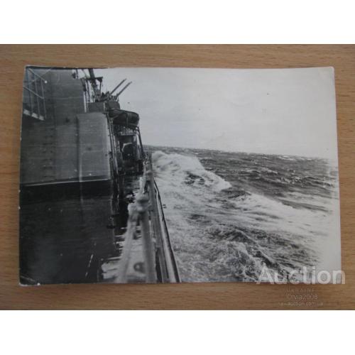 Фото Фотография СССР Вид на борт корабля в Черном море