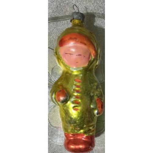 СССР Елочная игрушка Космонавт Астронавт на подвесе желтый Редкость