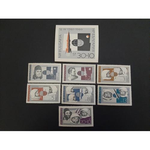 1966г.-Болгария, Серия, Блок +7 марок «Исследование космоса», негашеные, состояние коллекционное