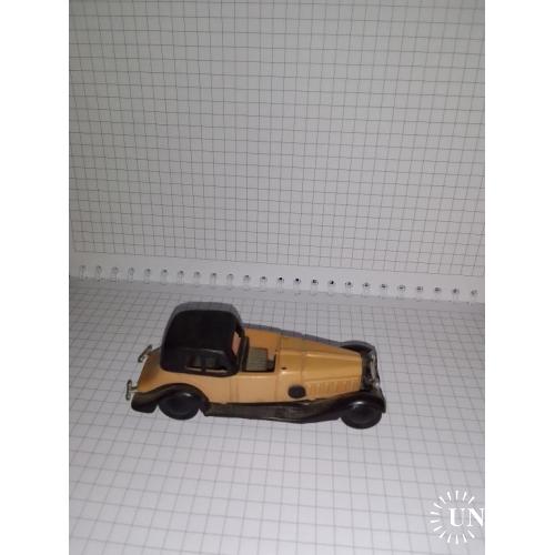 Модель авто 1:43