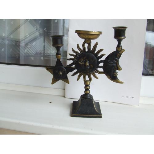 Підсвічник на 3 свічі всесвіт роз. 19 х 18 см. 1990 роки метелл-латунь.