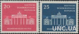 ГДР 1958 Бранденбуржские ворота Берлин архитектура ** есть кварты о