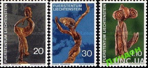Лихтенштейн 1972 дерево ремесло фауна птицы сова танцы народное искусство **