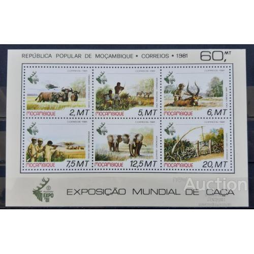 Мозамбик 1981 охота фауна слон быки лист ** с
