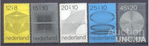 Нидерланды 1970 искусство геометрия фигуры математика фольга ** о