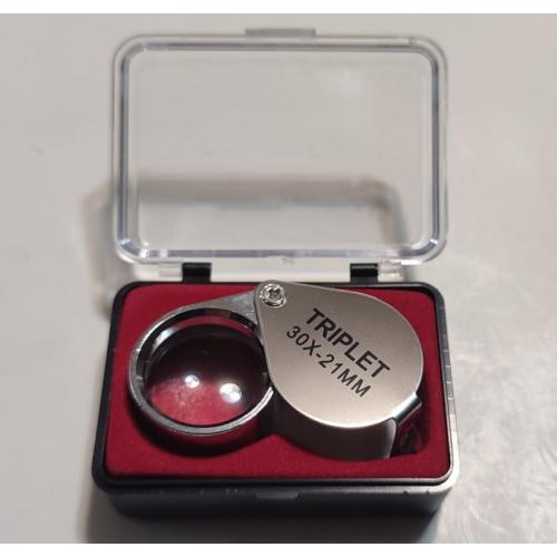 Карманная увеличительная лупа 30х21 мм. TRIPLET. Новая