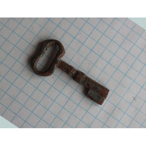 Старовинний бронзовий ключик 19 ст