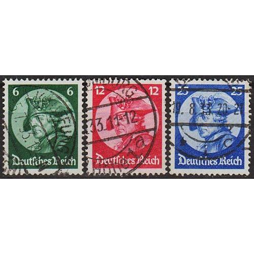 1933 - Рейх - Фрідрих Великий Mi.479-81 _40,0 € _гаш