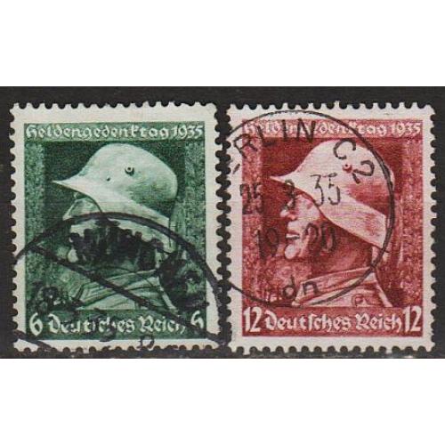 1935 - Рейх - Пам'яті героїв Mi.569-70  _4.0 € _гаш
