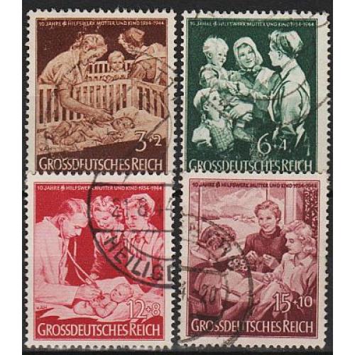 1944 - Рейх - Допомога матері Mi.869-72  _4,0 €