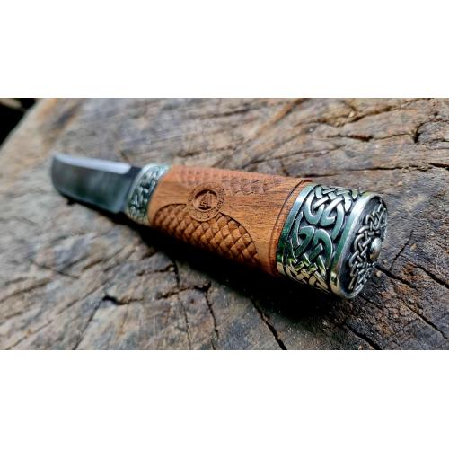 Авторский коллекционный нож в стиле викингов «Ragnar» с эксклюзивным дизайном