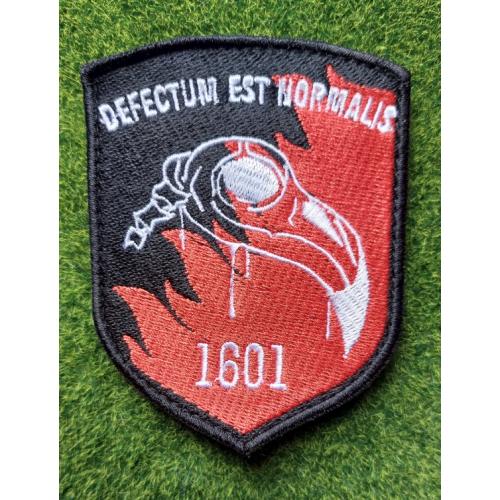 Шеврон Украина Defectus est normalis «Недостатки — это норма». № 2687