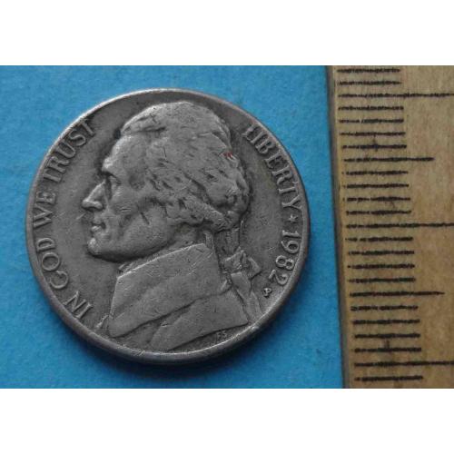 5 центов 1982 года США (55)