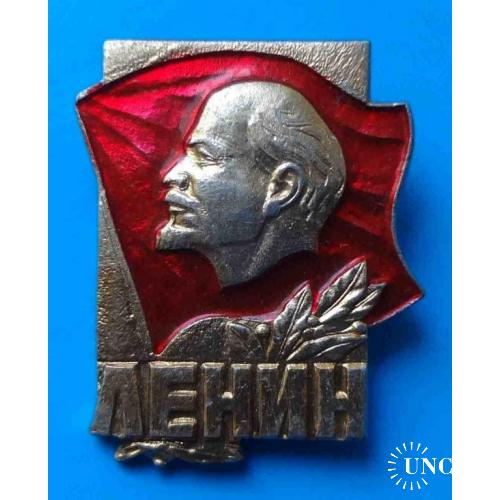 Ленин на знамени