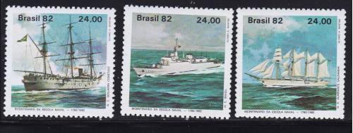 Флот . Бразилия  1982  г  MNH  - полная серия