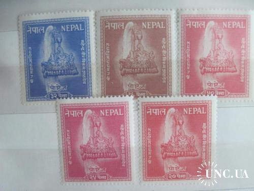 Непал 1957 головной убор/ корона  короля  **