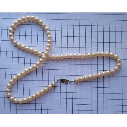 Ожерелье из искусственного жемчуга 