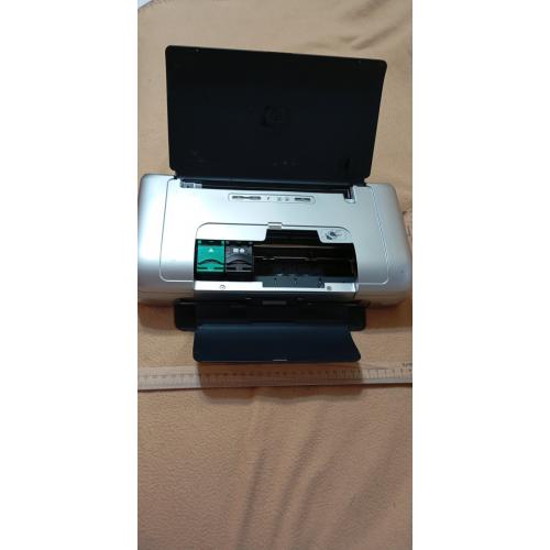 Принтер HP Deskjet 460cb Mobile Printer