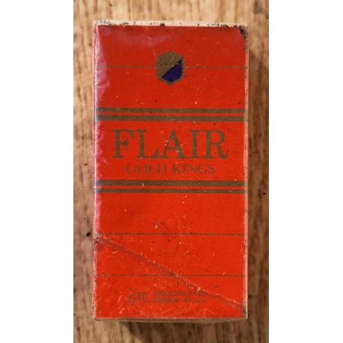 FLAIR Gold Kings Коллекционная пачка сигарет Индия. 1980-90е сигарети цигарки тютюн