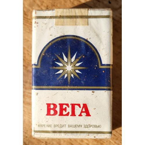 Коллекционная мягкая пачка сигарет "Вега" Болгария. 1980-90е