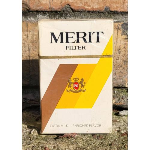 MERIT - Philip Morris Германия Коллекционная пачка сигарет. сигарети цигарки тютюн