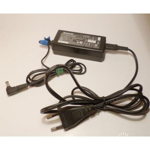  блок питания - адаптер  Panasonic 12V  1.3 A